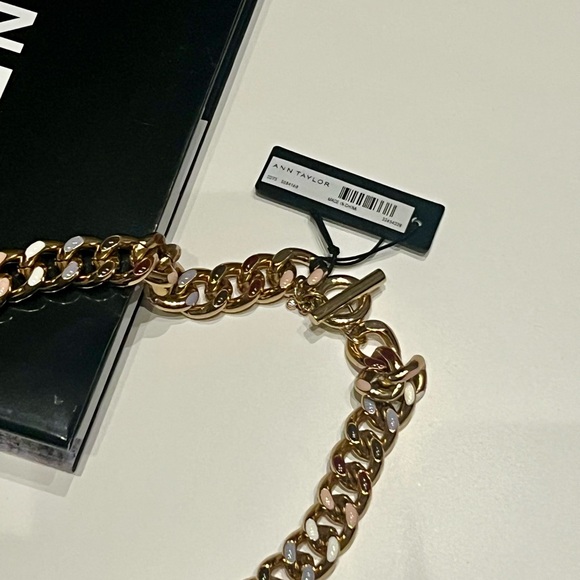 new Ann Taylor chunky curb link gold necklace - Picture 7 of 9